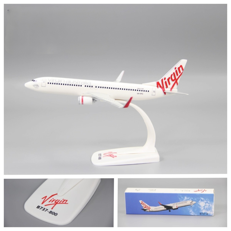 Model Airplane Plastic - 1:200 Schaal B737-800 Skyup /B737 MAX8